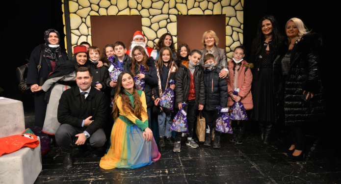 НУ Албански театар за деца и млади – Скопје